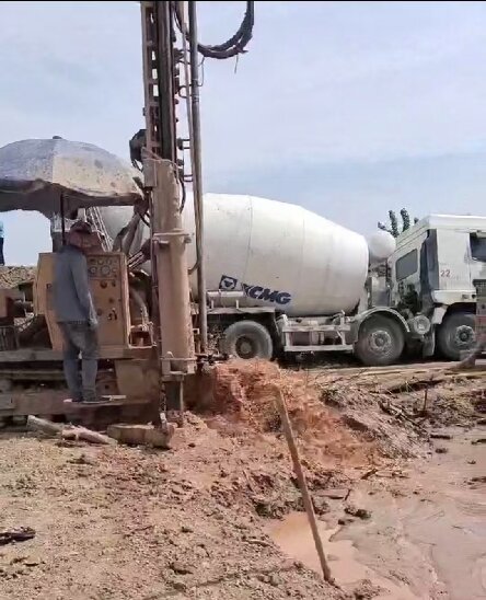 阜阳岩石井施工